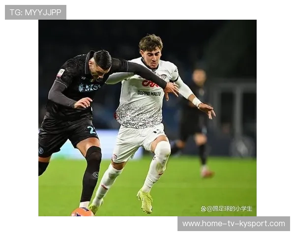 弗拉霍维奇停球转身抽射击中横梁，尤文图斯门前攻势如潮